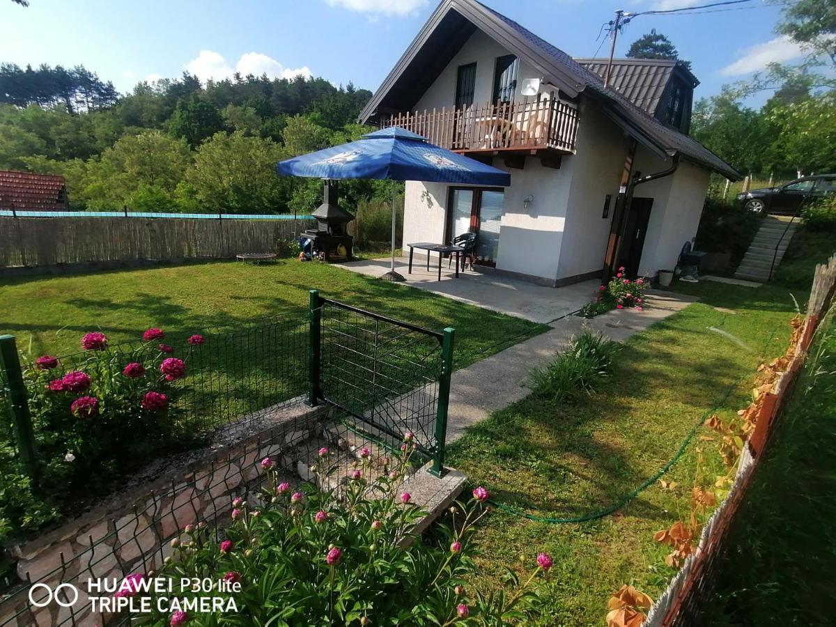Asja Guest House Lukavac Luaran gambar