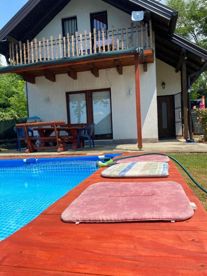 Asja Guest House Lukavac Luaran gambar